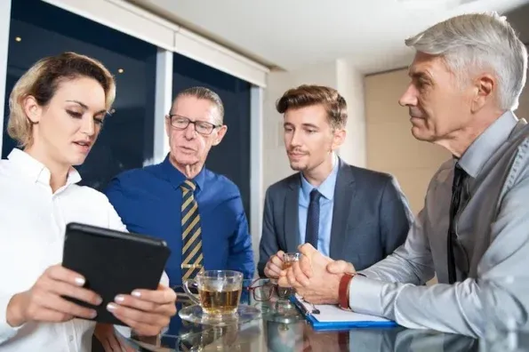 Financial Advice and Board Reporting