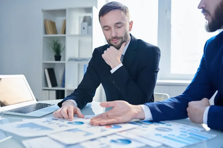 Enterprise virtual collaboration environments teams managing structured remote workplace communication systems